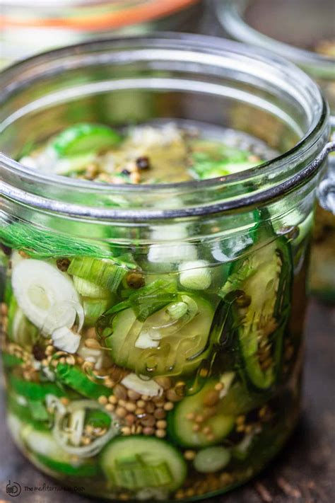 quick-pickled-cucumber-how-to-pickle-cucumbers image