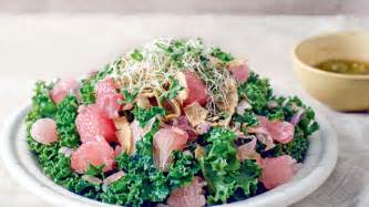 go-healthy-with-this-pomelo-and-kale-salad image