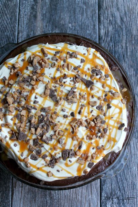 caramel-toffee-crunch-chocolate-pie-white-lights-on image