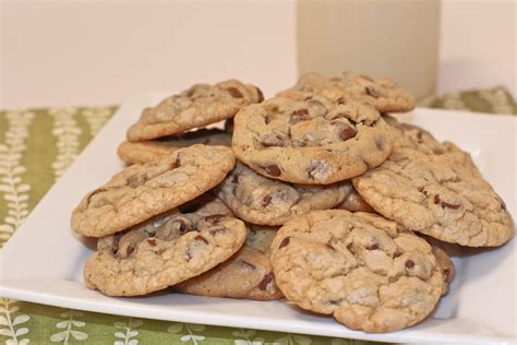 old-fashioned-chocolate-chip-cookies-recipe-divas image