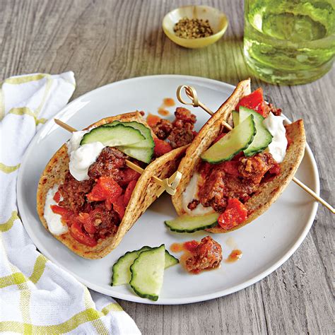 beef-flatbread-tacos-with-cucumber-yogurt-sauce image