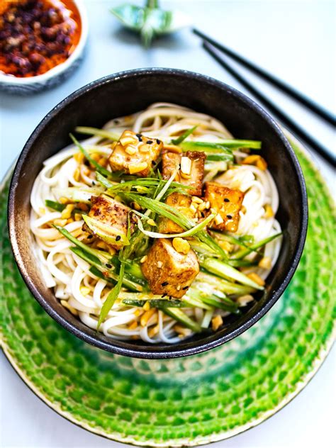 cold-soba-noodles-with-tofu-and-sesame image