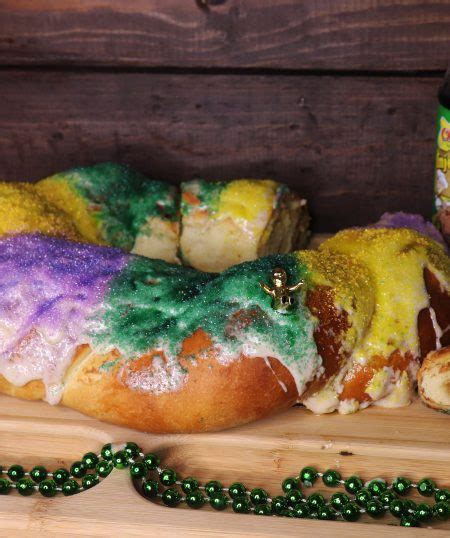 apple-cream-cheese-filled-king-cake-tony-chacheres image