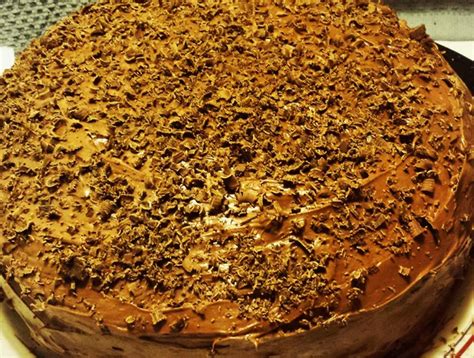 recipe-dark-chocolate-dream-cake-duncan-hines-canada image