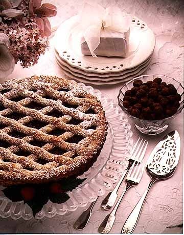 raspberry-blackberry-linzertorte-food-channel image