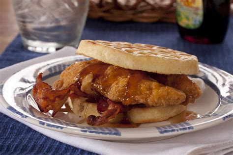 bacon-n-fried-chicken-wafflewich-mrfoodcom image