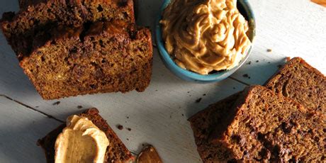 best-espresso-chocolate-chip-banana-bread-with image