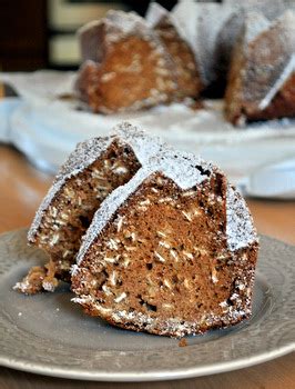 applesauce-oatmeal-bundt-cake-baking-bites image