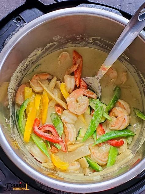 instant-pot-thai-green-curry-shrimp-video-foodies image