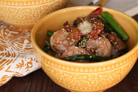 30-minute-shrimp-asian-stir-fry-paleomg image