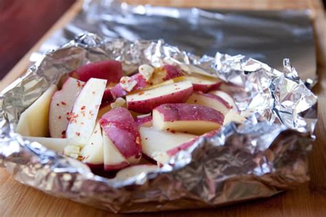 recipe-cheesy-grilled-potato-packets-kitchn image