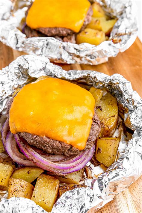 cheeseburgers-and-potatoes-in-foil-easy-weeknight image