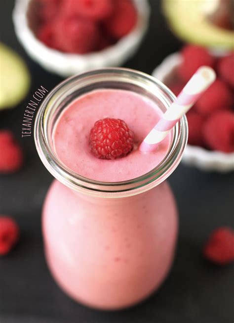 raspberry-banana-avocado-smoothie-paleo-vegan image