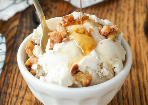 maple-ice-cream-barefeet-in-the-kitchen image
