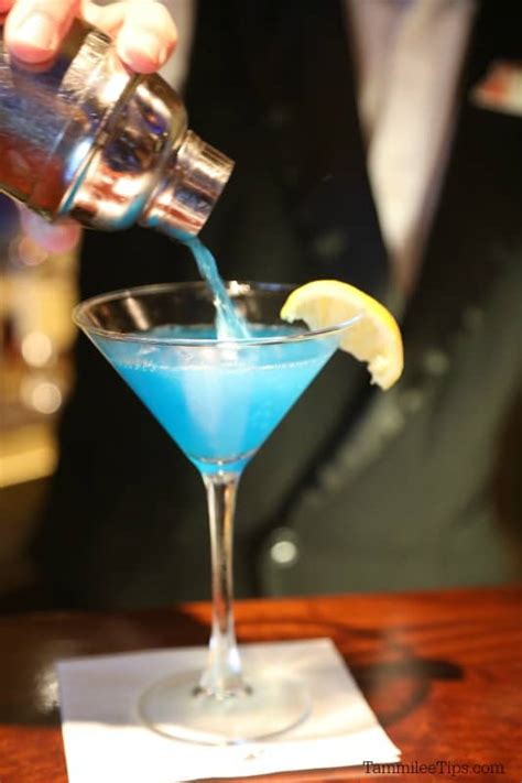 sea-blue-martini-recipe-video-tammilee-tips image