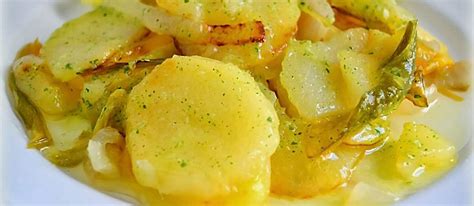 patatas-a-lo-pobre-traditional-vegetable-dish-from image