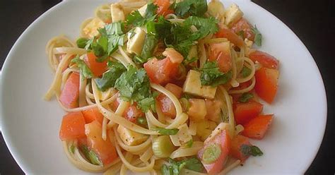 10-best-elbow-macaroni-with-tomato-sauce image