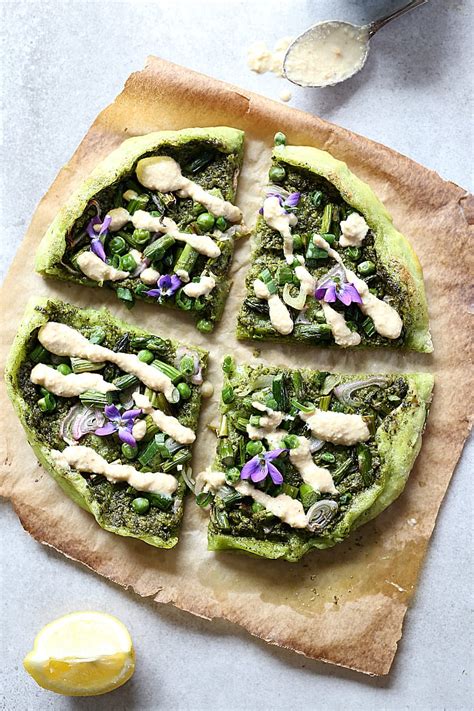 avocado-crust-pesto-pizza-vegan-grain-free image