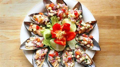 choros-a-la-chalaca-peruvian-style-mussels image