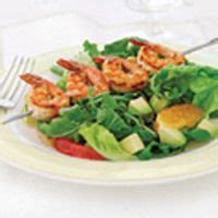 grilled-shrimp-pink-grapefruit-and-avocado-salad image