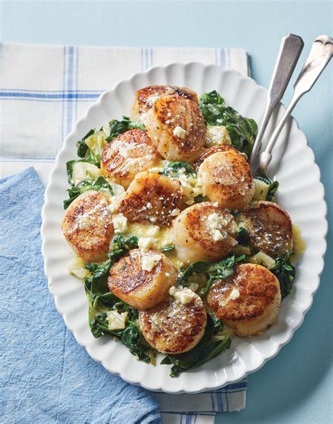 greek-scallops-spinach-with-oil-and image