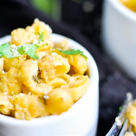 fresh-herb-mac-and-cheese-recipe-sugar-spices-life image