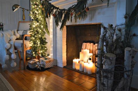 a-simple-and-cozy-christmas-cottage-chatfield-court image