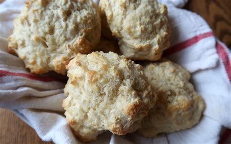 how-to-make-emergency-biscuits-according-to-fannie image