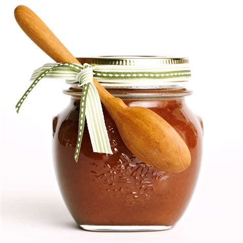 gingerbread-caramel-sauce-and-apple-dip-tara image