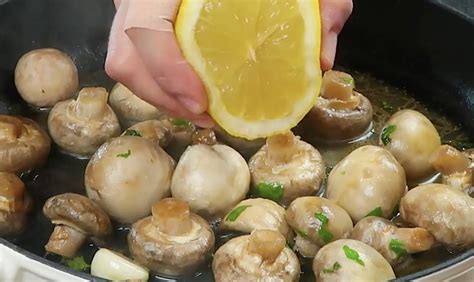 lemon-mushrooms-an-easy-and-delicious image