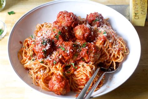 perfect-meatballs-and-spaghetti-smitten-kitchen image