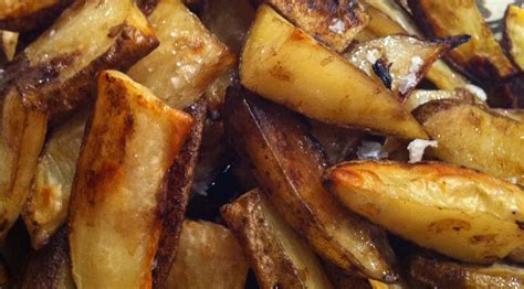 balsamic-roasted-potato-wedges-a-food-lovers-blog image