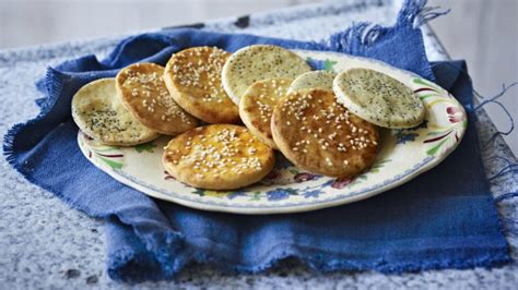 sun-dried-tomato-and-poppy-seed-savoury-biscuits image