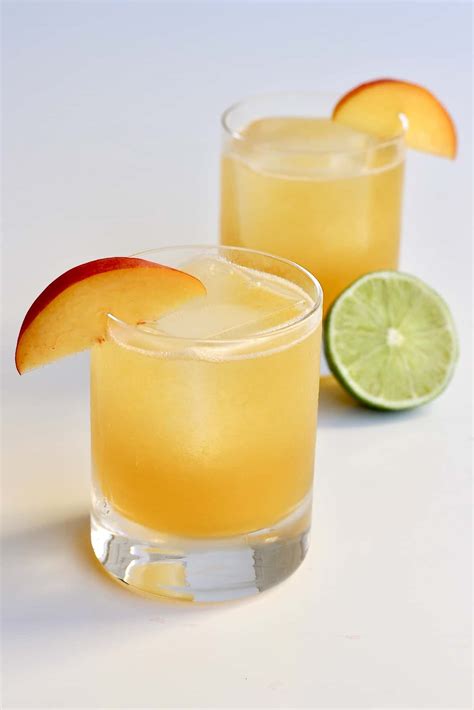 peachy-keen-cocktail-the-bakermama image