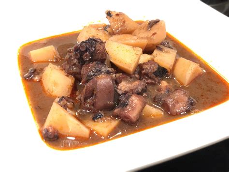 azorean-portuguese-octopus-stew-recipe-polvo-guisado image
