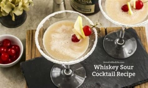 classic-whiskey-sour-cocktail-recipe-anns-entitled-life image
