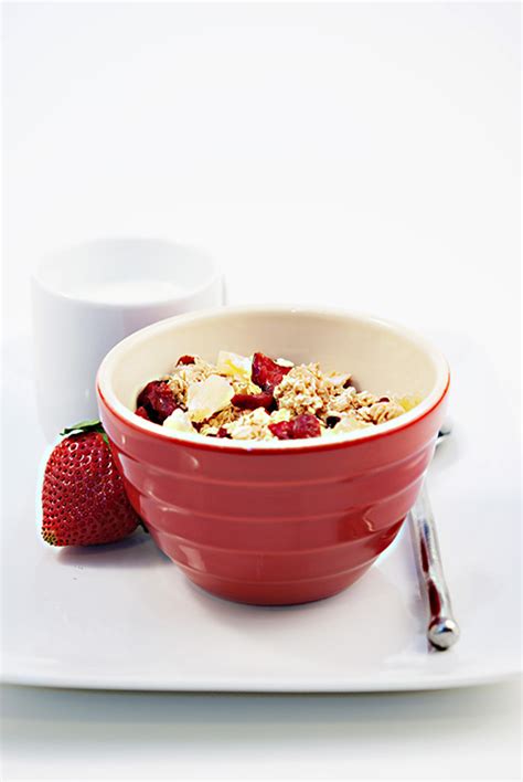 homemade-granola-cereal-recipe-beanilla image