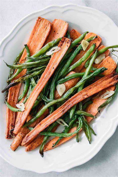 roasted-green-beans-and-carrots-easy-sheet-pan image