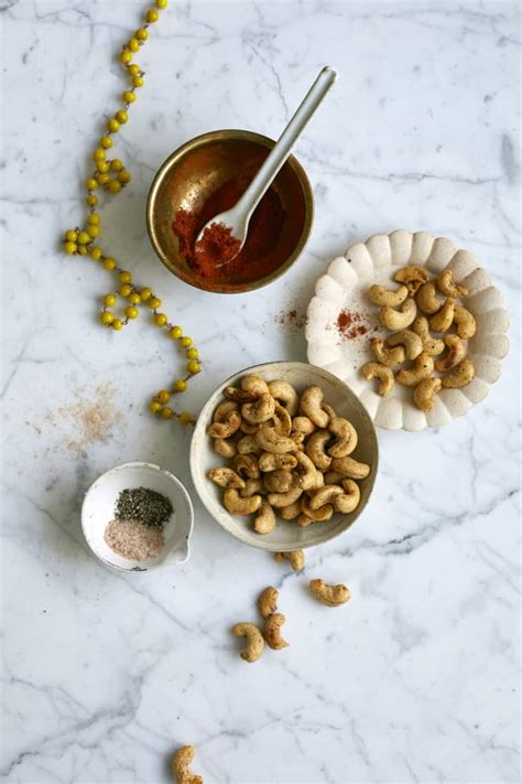 recipe-black-salt-and-pepper-roasted-cashews image