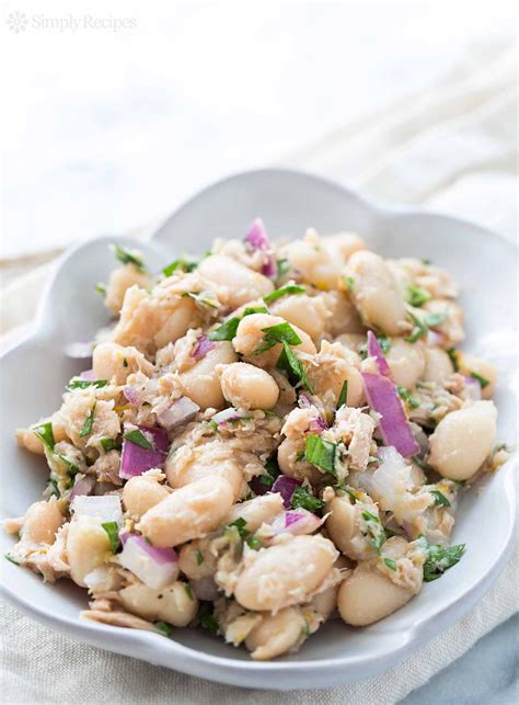 white-bean-and-tuna-salad image
