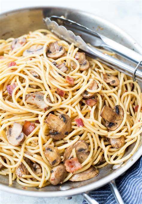 garlic-mushroom-spaghetti-with-bacon-the-flavours-of image