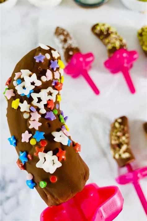 frozen-chocolate-covered-bananas-you-need-to-try image