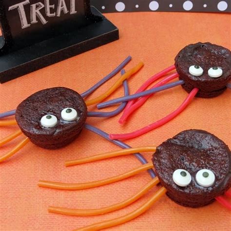 spider-brownies-for-halloween-with-brownie-bites image