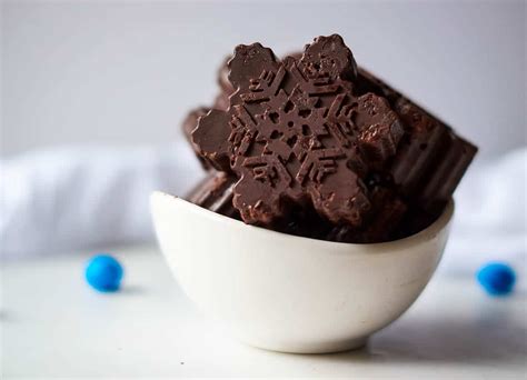 chocolate-snowflakes-recipe-vegan-and-gluten-free image