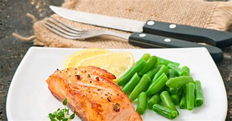 10-best-healthy-salmon-and-brown-rice image