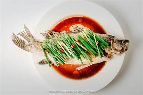 authentic-chinese-steamed-fish-omnivores-cookbook image