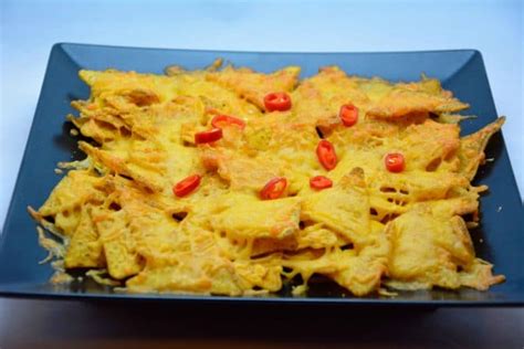 nachos-recipe-delicious-nachos-with-melted-cheese-and-pickled image