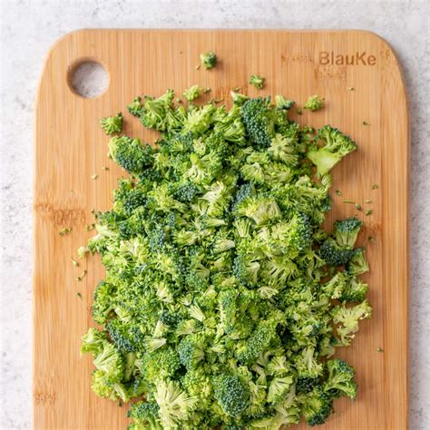 creamy-broccoli-soup-clean-food-crush image