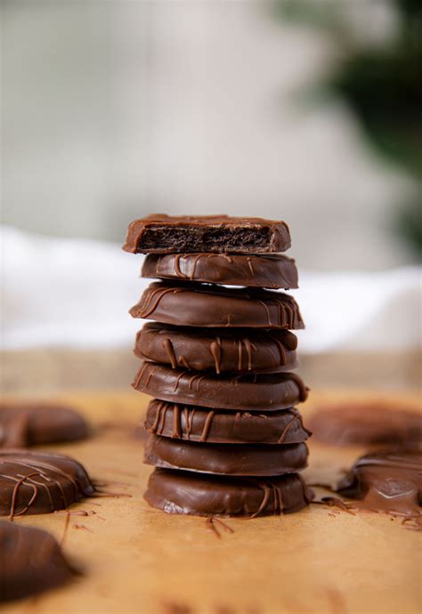 thin-mint-cookies-recipe-girl-scout-copycat-dinner image