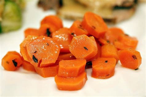 honey-orange-tarragon-glazed-carrots-a-cork-fork image